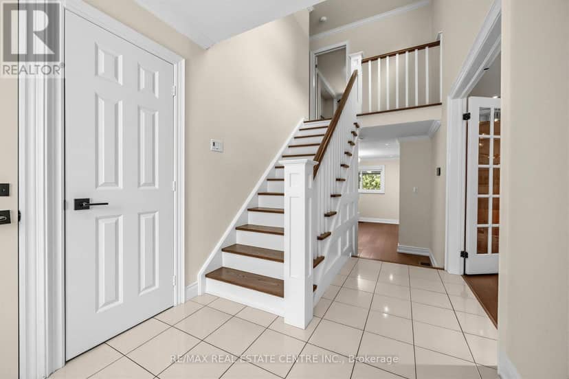 365 Lynn Place — photo 6 of 38