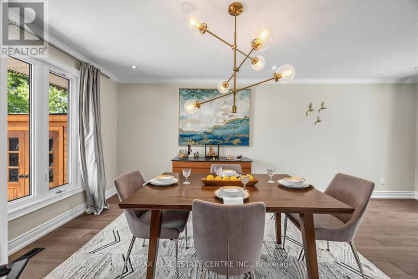 365 Lynn Place — photo 7 of 38