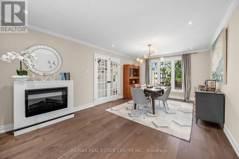 365 Lynn Place — photo 9 of 38
