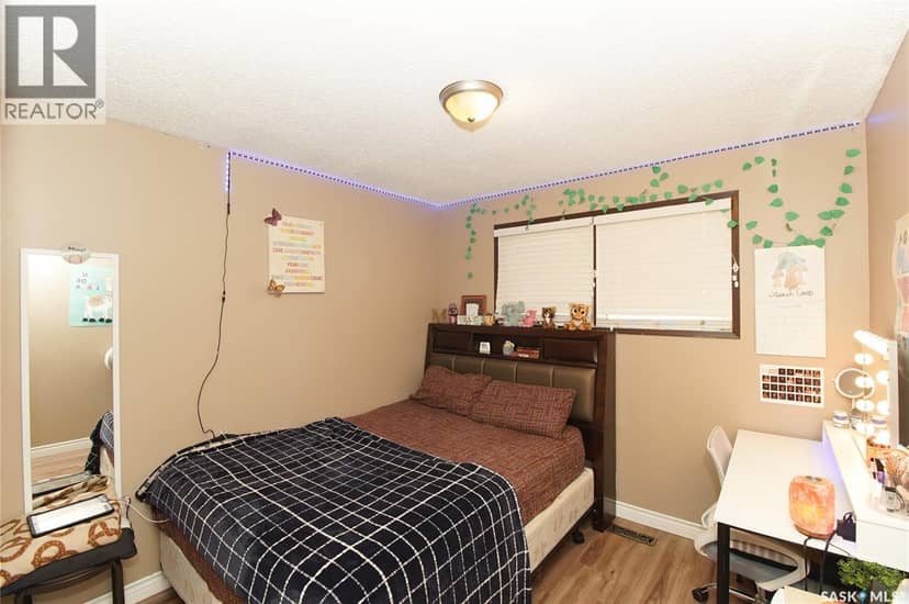18 Kyle Street — photo 24 of 40