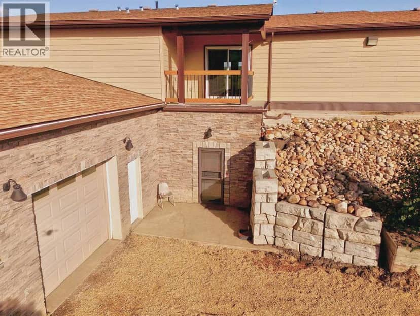 235044 Twp Rd 821A — photo 9 of 40