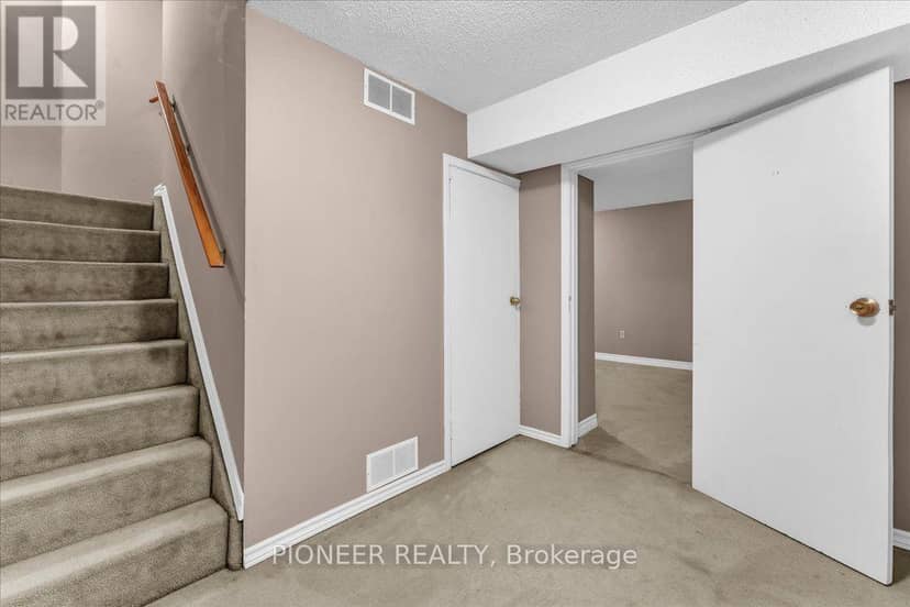 6452 Eastridge Road — photo 34 of 40