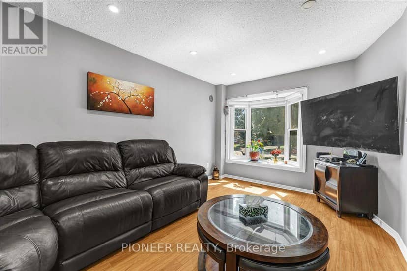 6452 Eastridge Road — photo 9 of 40