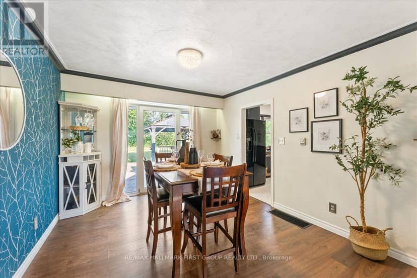 121 Nappadale Street — photo 10 of 40