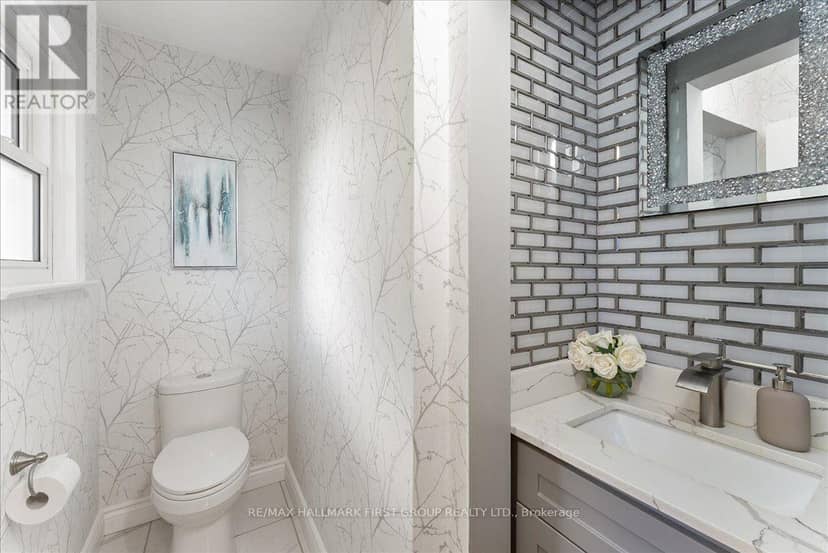 121 Nappadale Street — photo 18 of 40