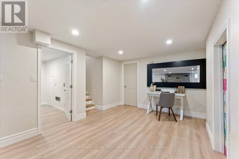 121 Nappadale Street — photo 28 of 40