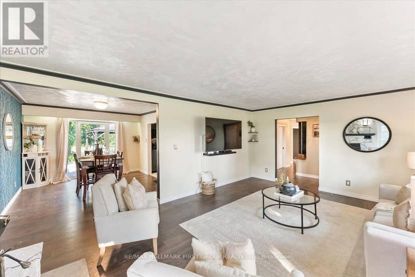 121 Nappadale Street, Kawartha Lakes, photo 8