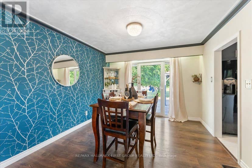 121 Nappadale Street — photo 9 of 40