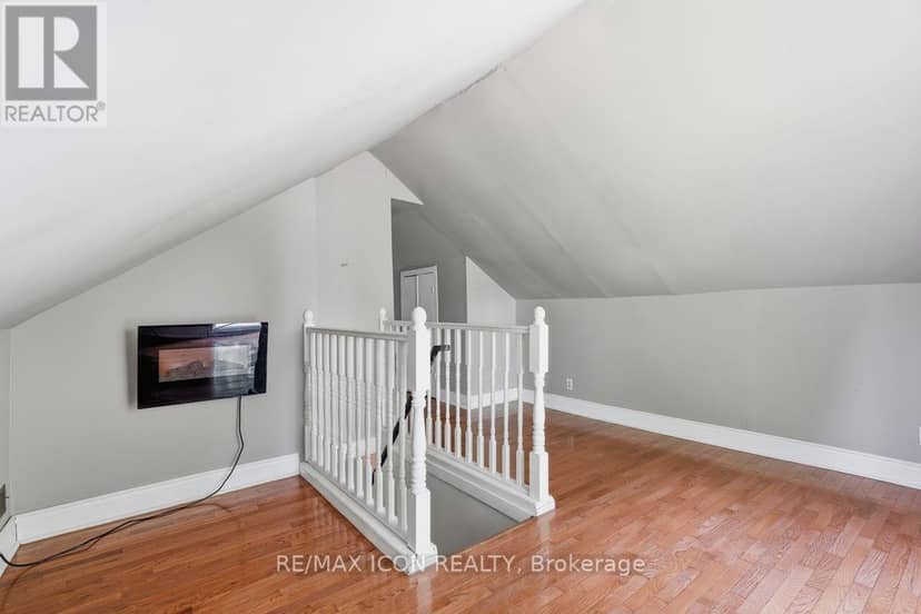 31 Mount Pleasant Avenue — photo 20 of 40