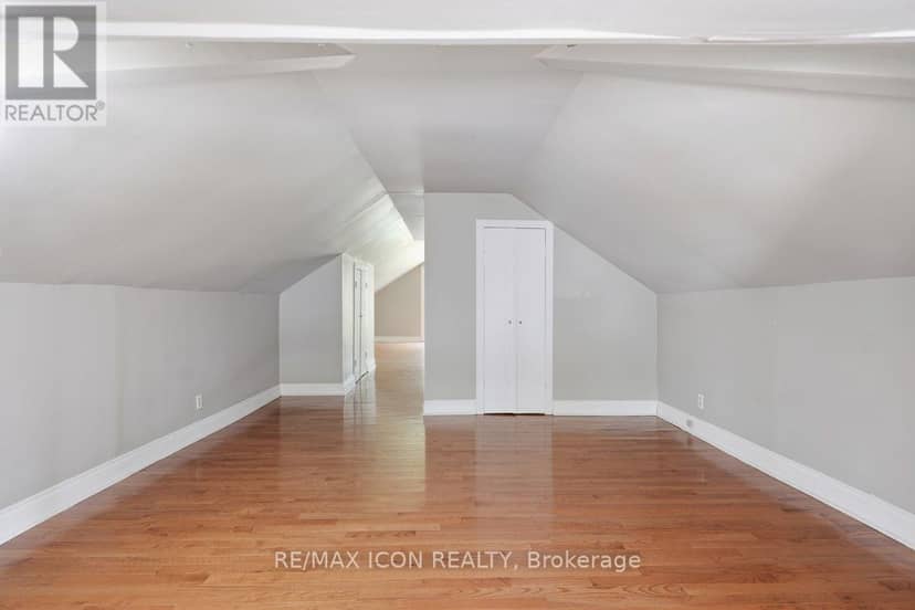 31 Mount Pleasant Avenue — photo 26 of 40