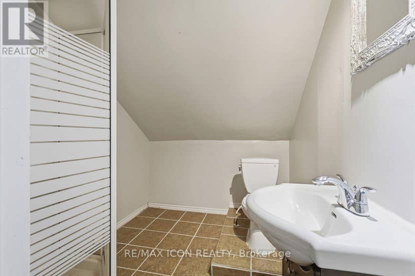31 Mount Pleasant Avenue — photo 28 of 40