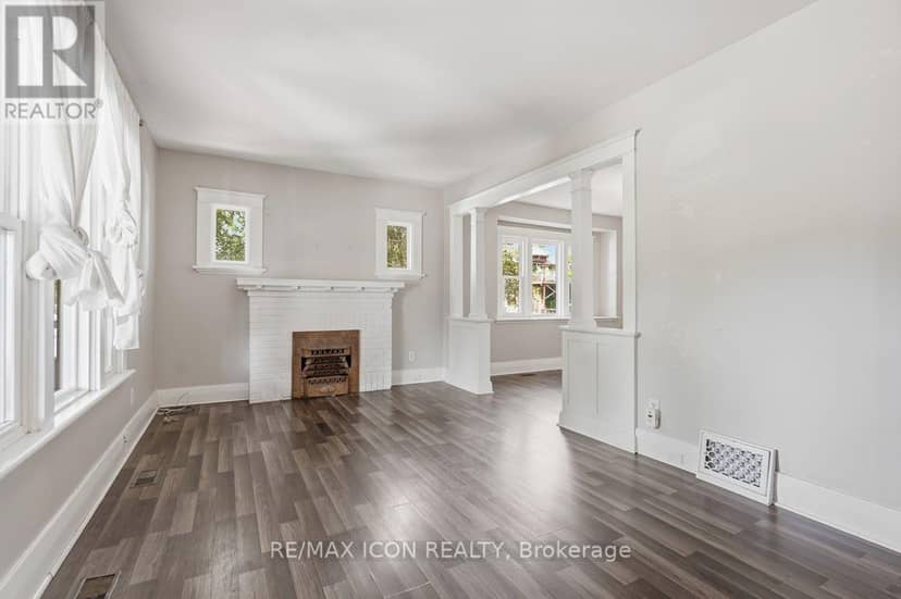 31 Mount Pleasant Avenue — photo 7 of 40