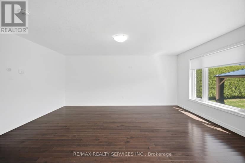 9 Monty Avenue — photo 9 of 40