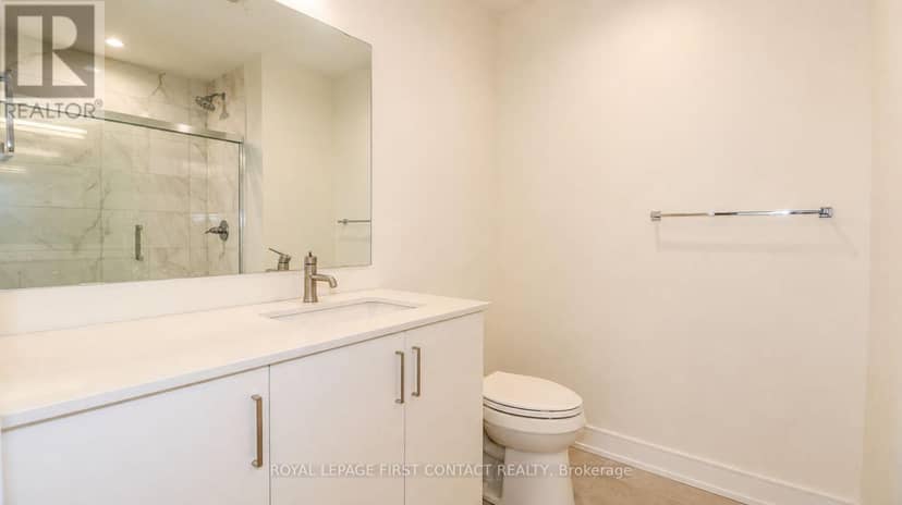 210 - 121 Mary Street — photo 23 of 31