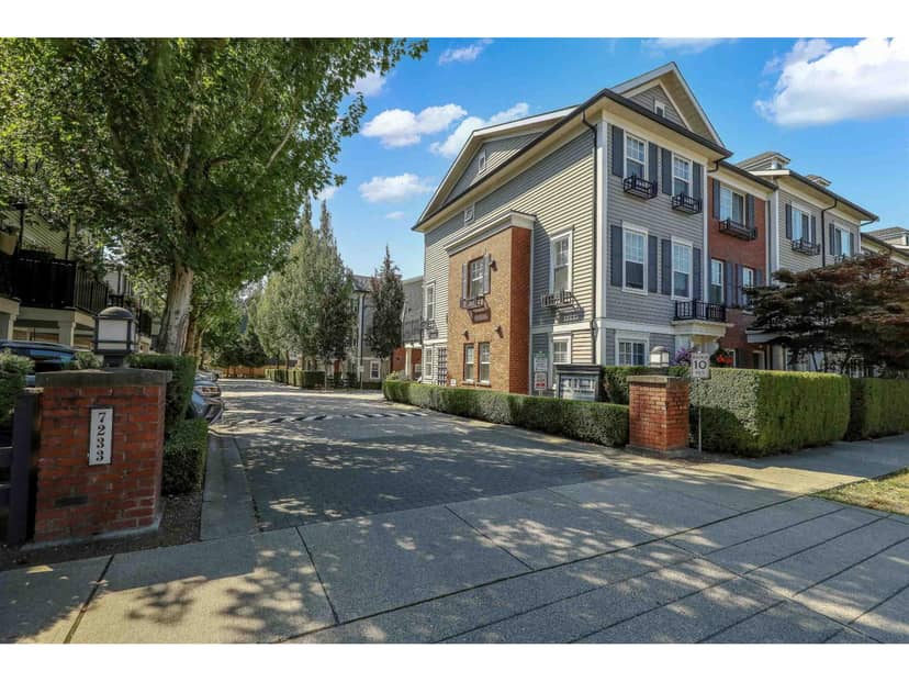 81 7233 189 STREET, Surrey