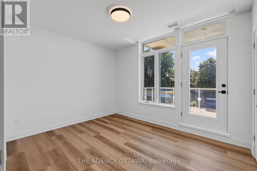 204 - 3085 Riverside Drive — photo 13 of 16