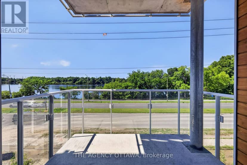 204 - 3085 Riverside Drive — photo 16 of 16