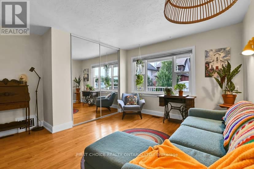 9 Huron Avenue — photo 11 of 35
