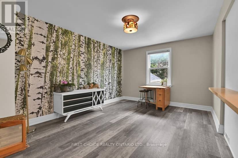 9 Huron Avenue — photo 9 of 35