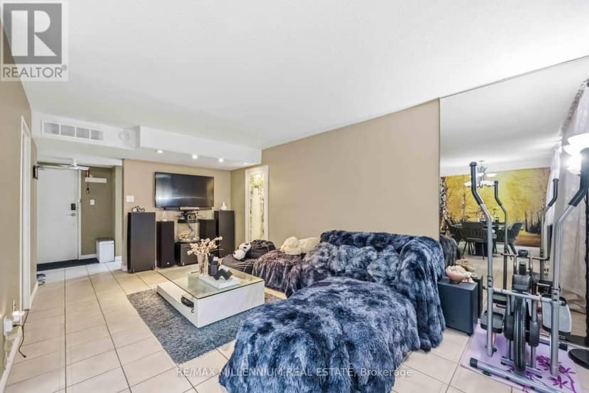 126 - 2645 Jane Street — photo 12 of 35