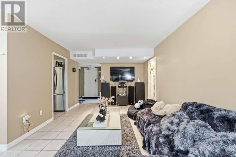 126 - 2645 Jane Street — photo 13 of 35