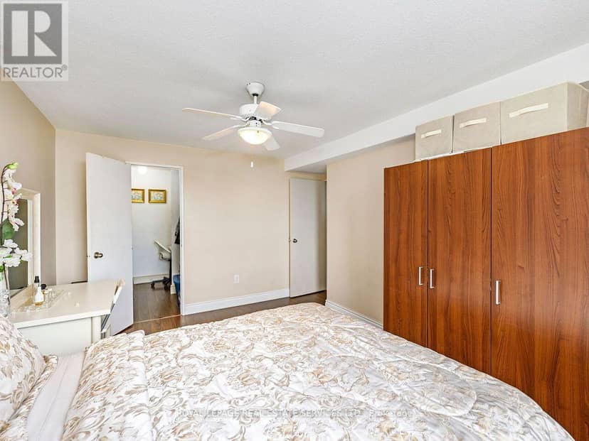1109 - 3120 Kirwin Avenue — photo 17 of 32