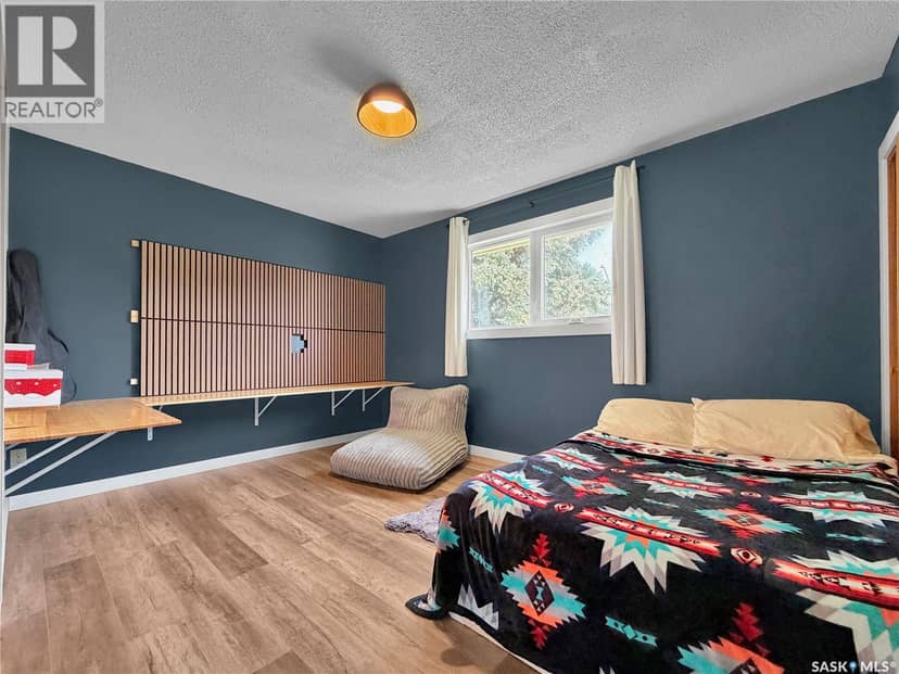 211 Persson STREET — photo 13 of 38