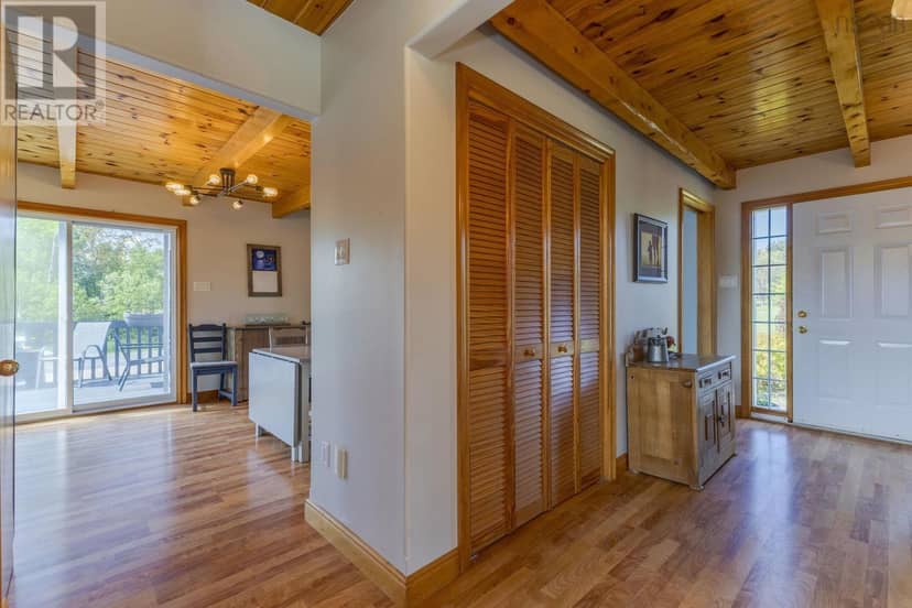 19 Sandy Cove Lane — photo 12 of 40