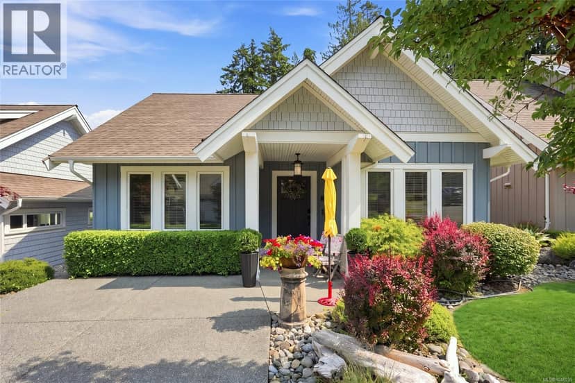 61 5251 Island Hwy W, Qualicum Beach