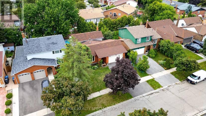 29 Blackthorn Lane — photo 40 of 40