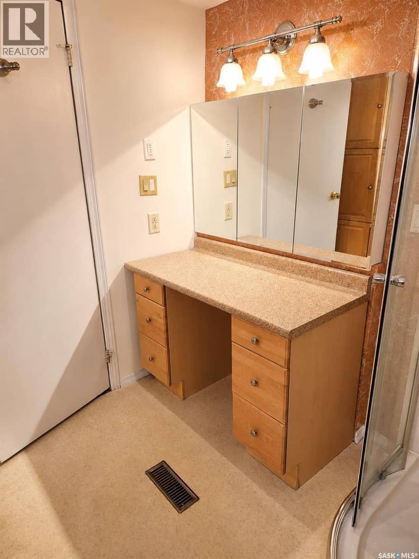 267 Lakeshore DRIVE — photo 19 of 34