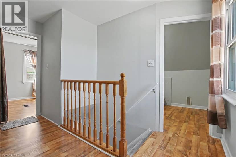 16 MERCER Road — photo 17 of 33