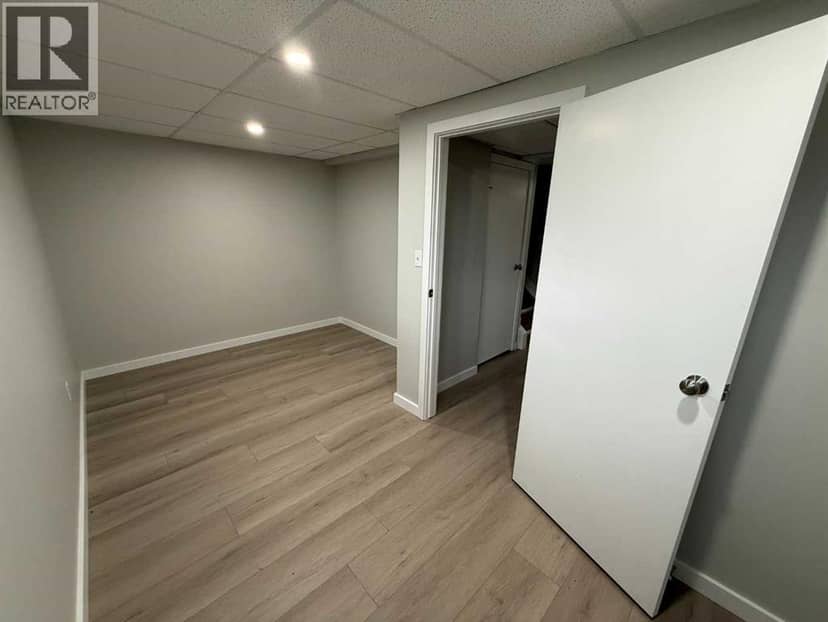150 Sutherland Avenue — photo 13 of 19