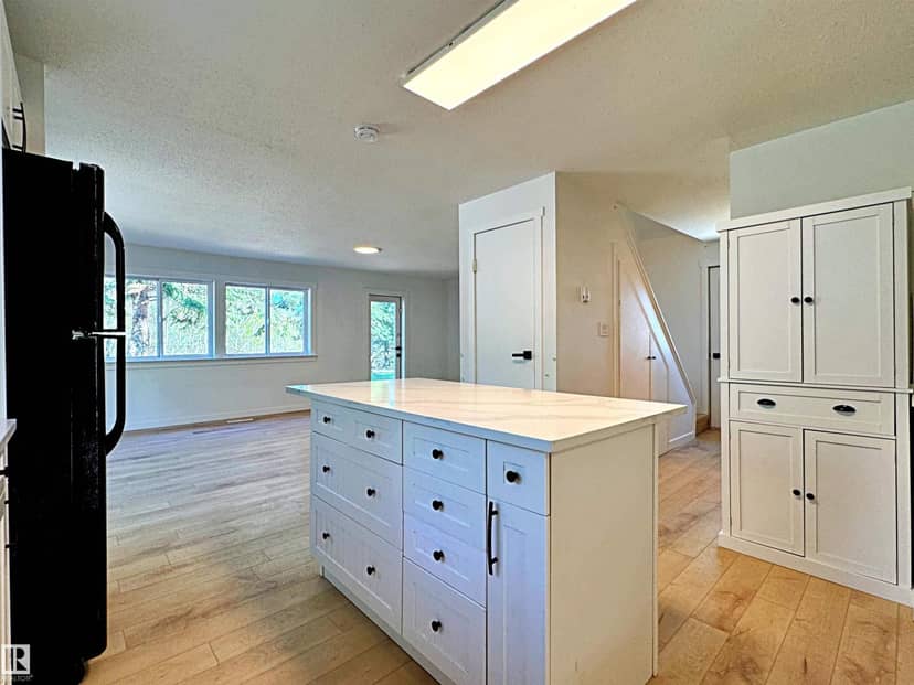 620076B Hwy 661 — photo 11 of 40