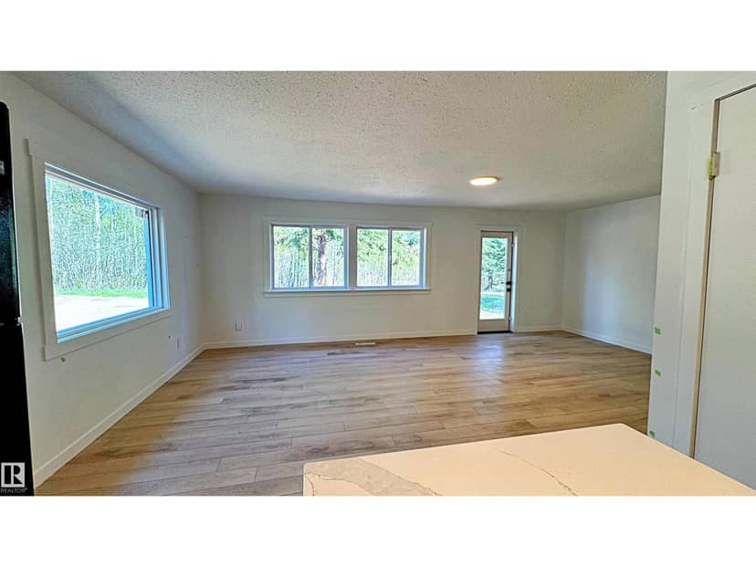 620076B Hwy 661 — photo 15 of 40