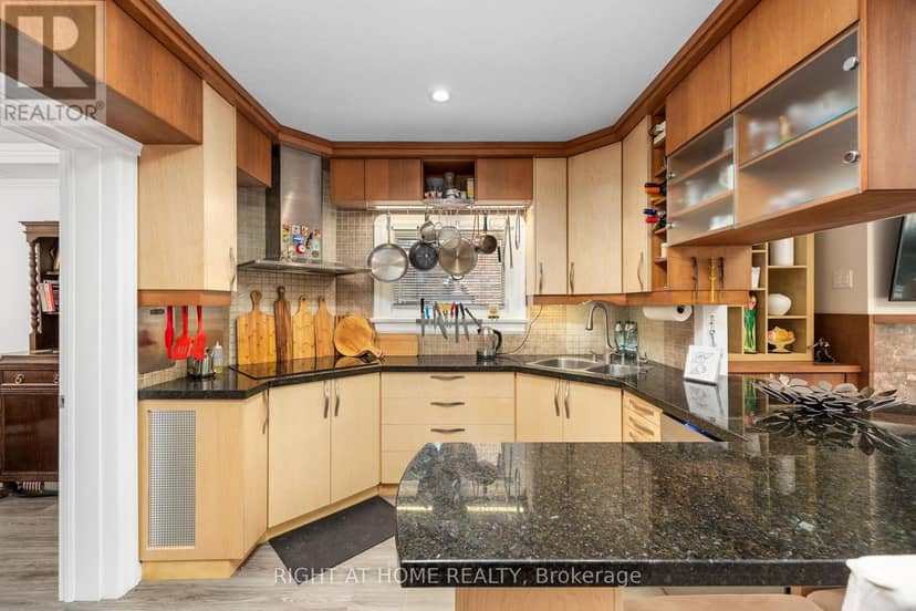 107 Otter Crescent — photo 11 of 40