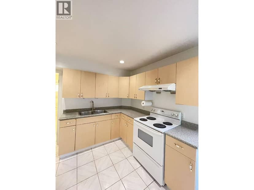 1000 CLIFF AVENUE, Burnaby, photo 2