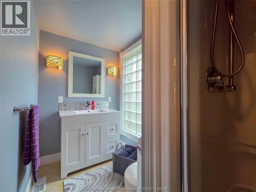170 Lacroix Street — photo 21 of 40