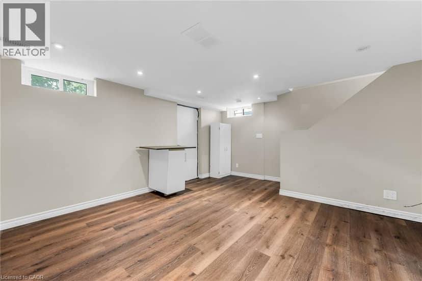 203B ERB Street — photo 24 of 26