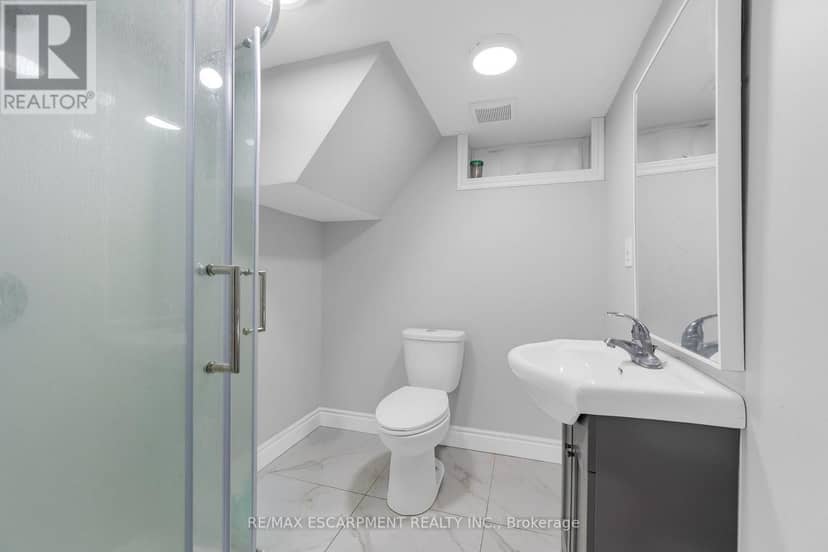 203B Erb Street — photo 22 of 26