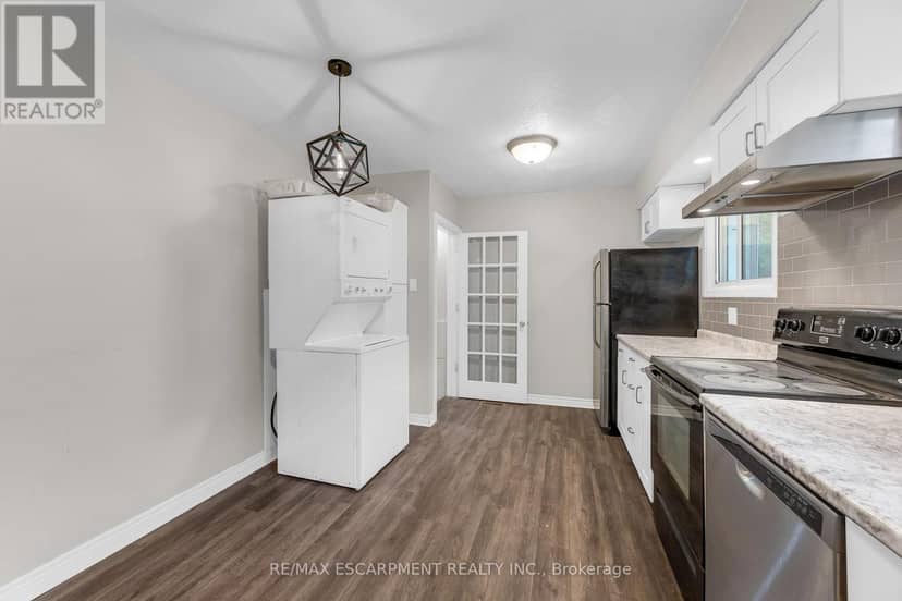 203B Erb Street — photo 8 of 26