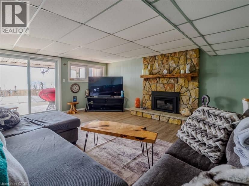 33 BEE Street — photo 29 of 40