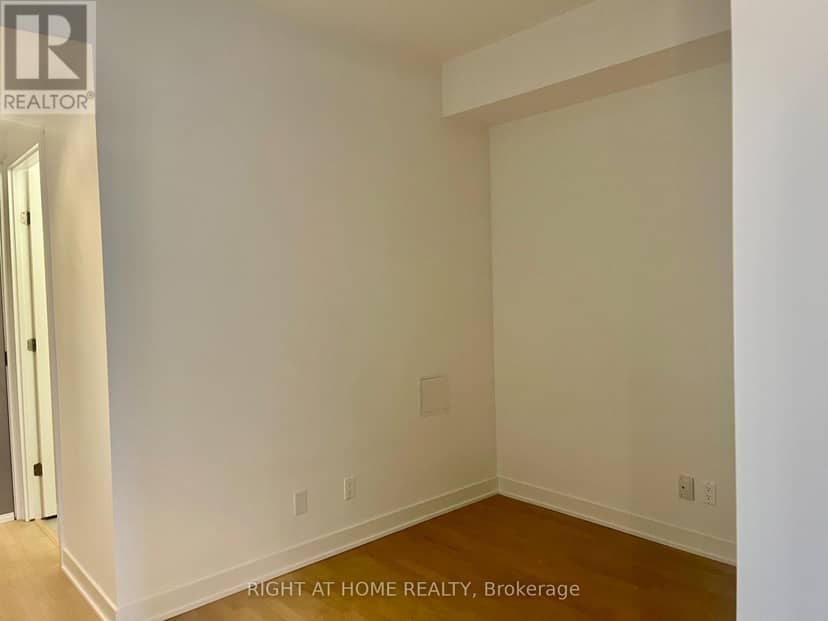 705 - 203 Catherine Street — photo 9 of 23