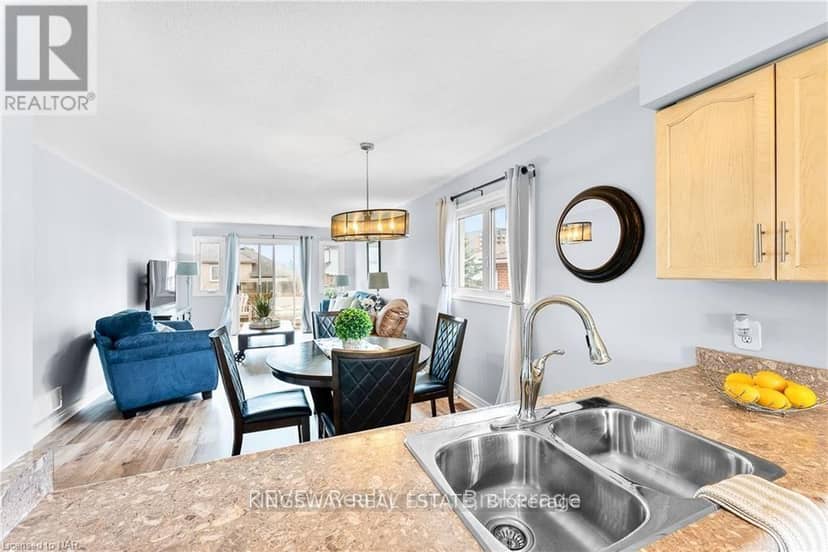 11 Jackson Court W — photo 10 of 35