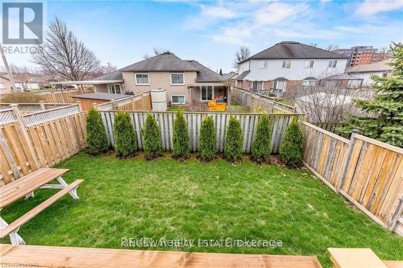 11 Jackson Court W — photo 16 of 35