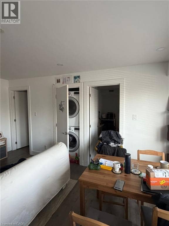 1415 GERRARD Street E — photo 23 of 38