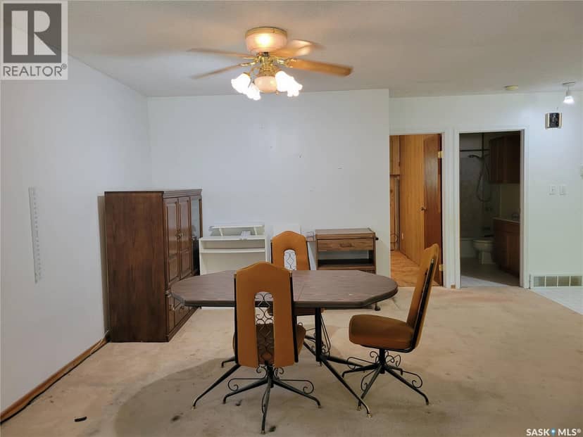 27 Elm STREET — photo 17 of 37