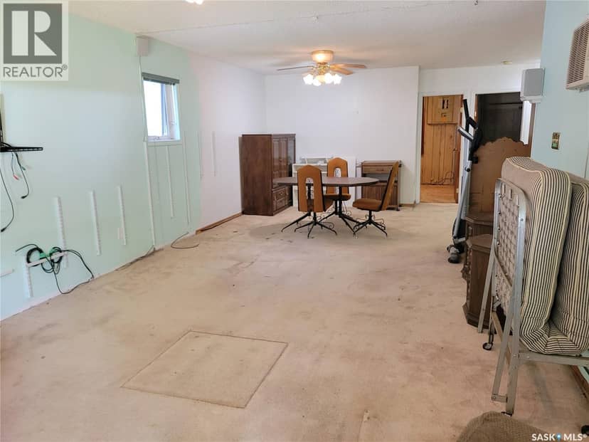27 Elm STREET — photo 19 of 37