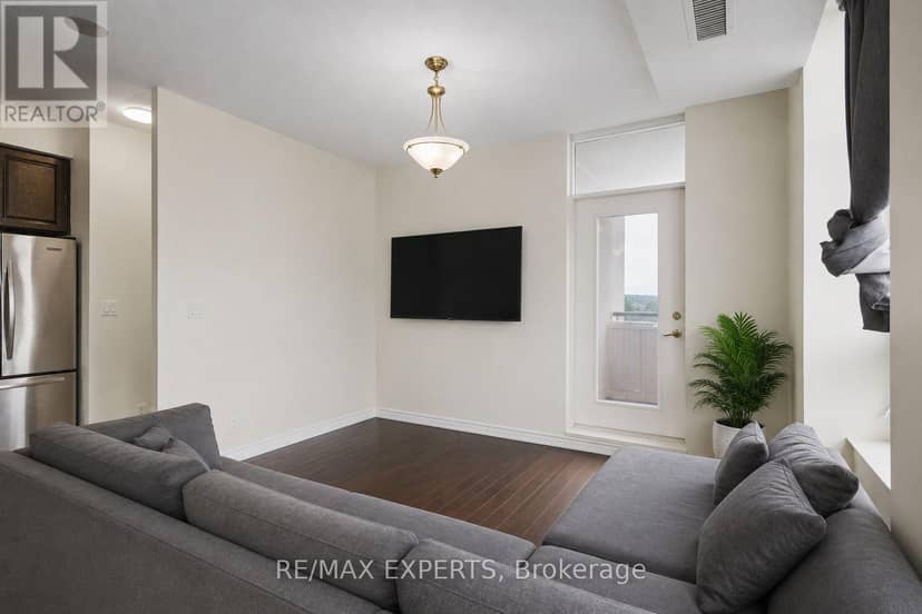 614 - 9225 Jane Street — photo 11 of 22