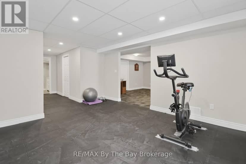 60 Martyn Drive — photo 34 of 40